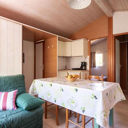 Domaine Des Bridoux Village De Gites Mirabel-aux-Baronnies Экстерьер фото