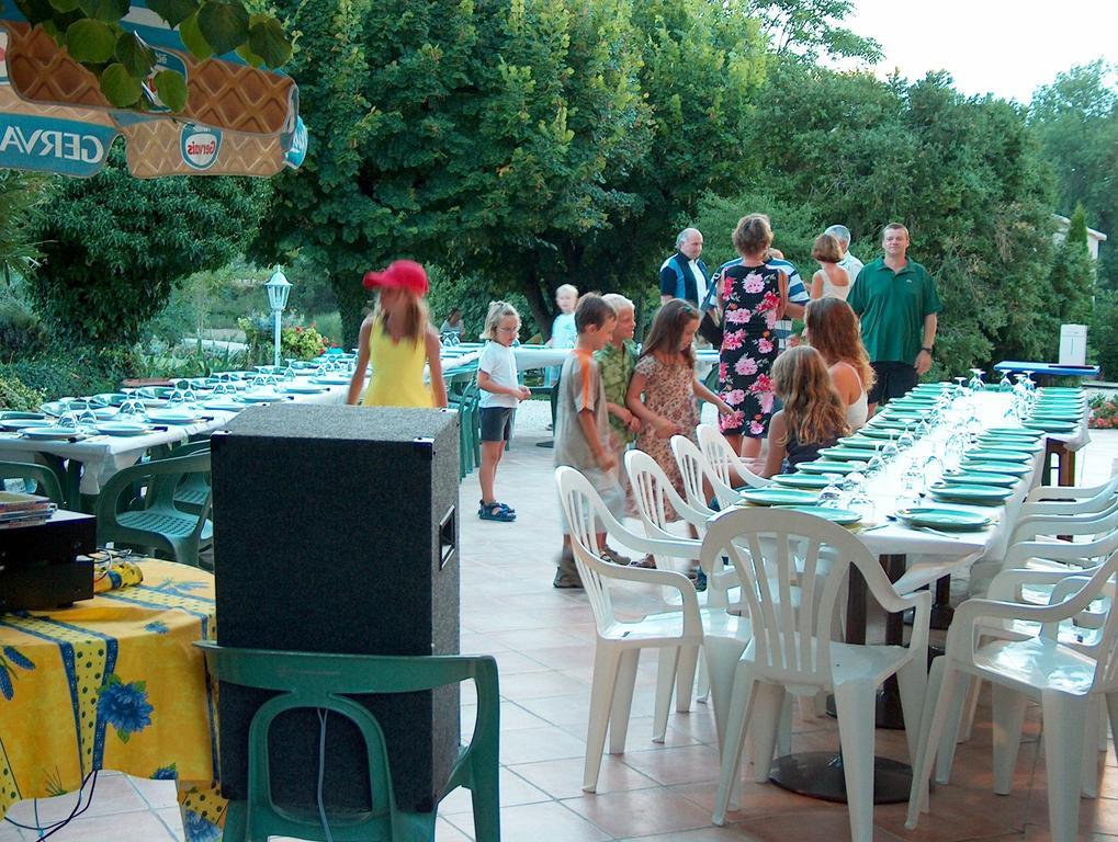 Domaine Des Bridoux Village De Gites Mirabel-aux-Baronnies Экстерьер фото